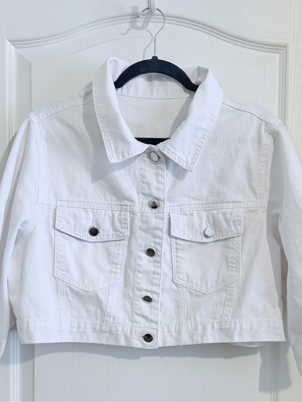 SHEIN White Cropped Denim Jacket - Picture 4 of 9